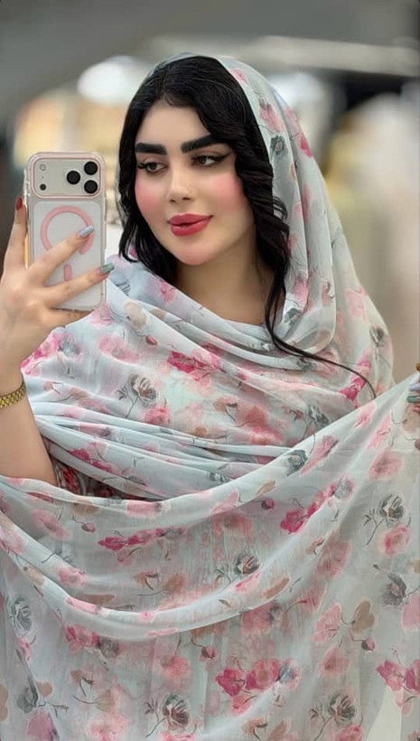 چادر طرح گل بسیار رنگبندی زیبا و جذاب