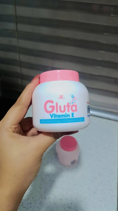 کرم معجزه گر گلوتاتیون سفید کننده فوری صورت و بدن